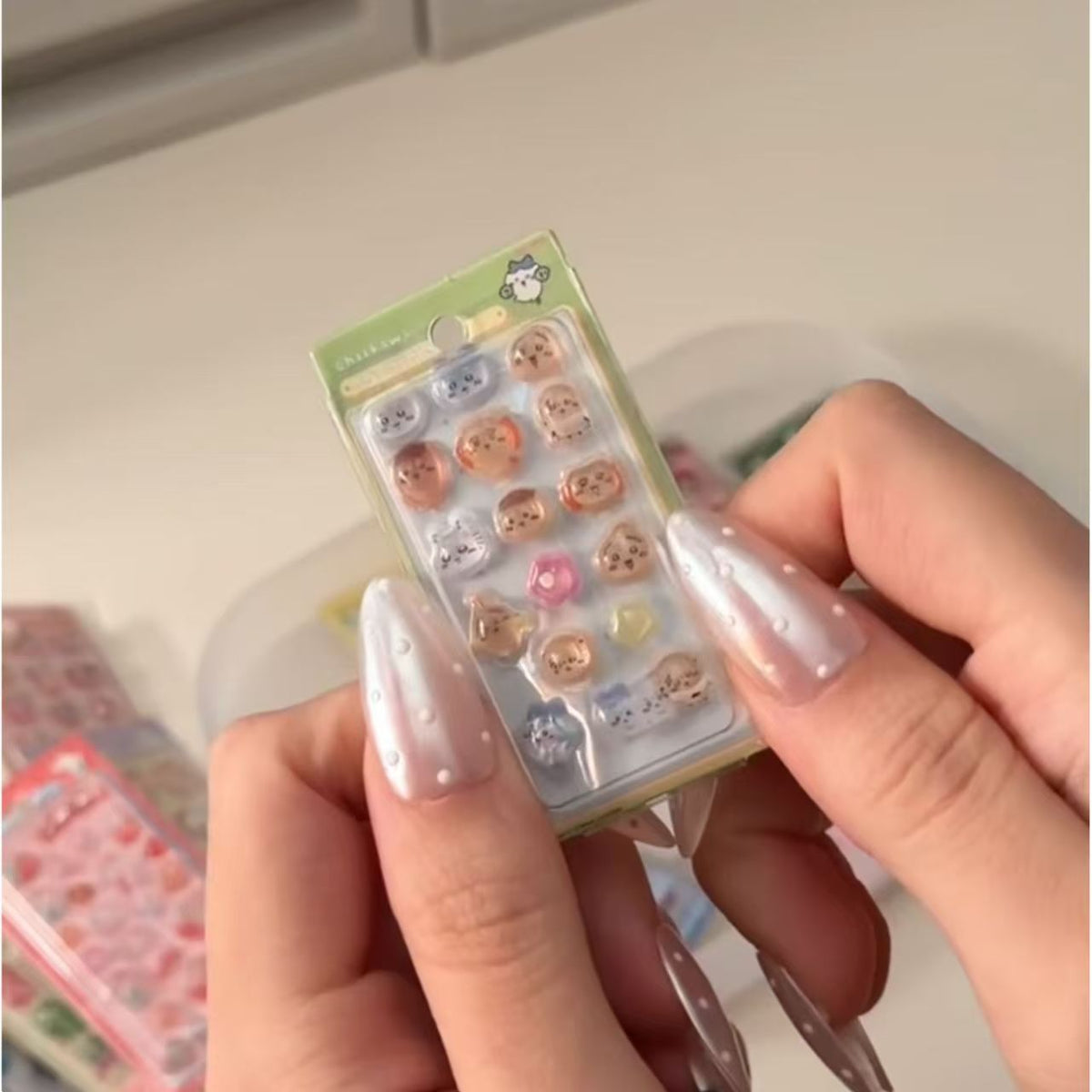 Mini 1-Inch Photo Album Keychain – Glittery Transparent Photocard Holder with Star Charm